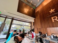 -星巴克臻选(南京艾尚天地店)