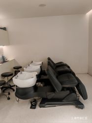 -SALON DE VANHADA