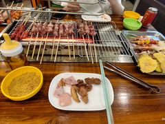-哈尔滨小酒馆·鲜肉现穿自助烧烤(康新花园店)