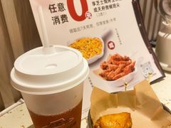 -必胜客(WOW中心城店)