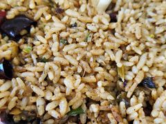 盐菜脆哨饭-怪噜范·老贵阳街头名小吃(汇金星力城店)