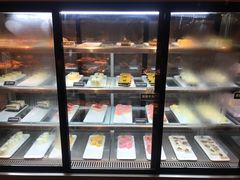 -钱小奴海鲜自助黑金店(杭州滨江龙湖店)