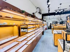 -罗伯特眼镜·蔡司官方授权(罗湖国贸店)