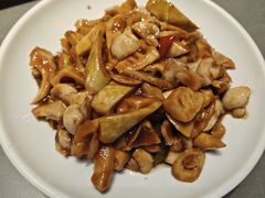 春笋烧口蘑-北平小馆·烤鸭·家常菜(磨房北里店)