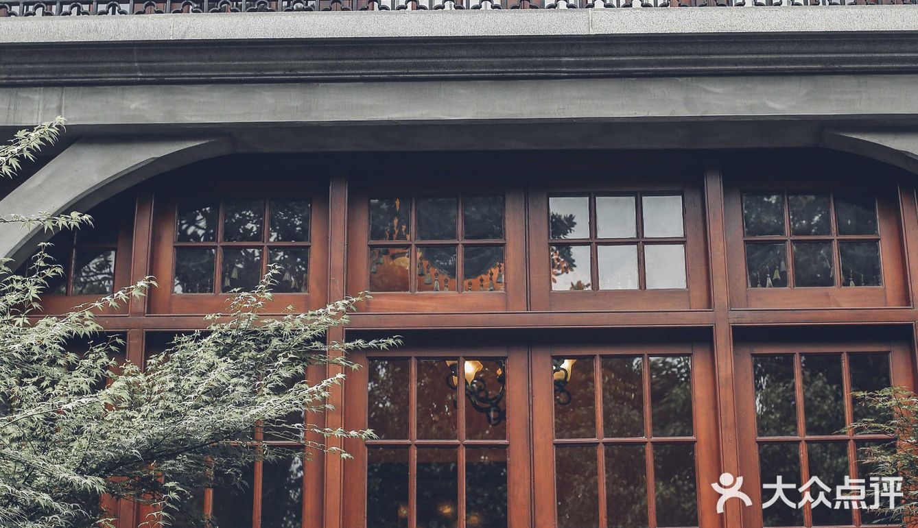 如果你到上海，一定要来思南路看看