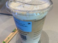茉莉海盐拿铁-luckincoffee瑞幸咖啡(顺义华联商厦店)