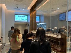 -喜茶(北京华贸购物中心店)