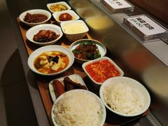 -老乡鸡(上海白玉兰广场店)