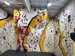 -问山MountQuest攀岩馆