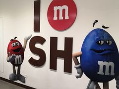 -m豆巧克力世界(上海世茂广场店)