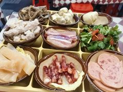 -赵美丽·重庆社区火锅·直营店(火车东站·中豪国际店)