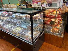 面包甜点陈列柜-新侨三宝乐面包店(崇文门店)