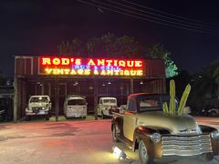 -席娜卡琳火车铁道夜市