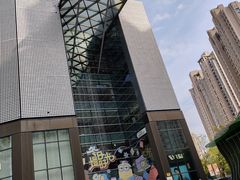 -LuOne凯德晶萃广场(徐家汇路店)