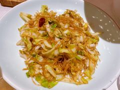 炝炒圆白菜粉丝-旺顺阁·北京菜·烤鸭(魏公村店)