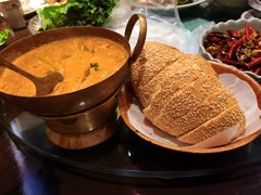 -大头虾越式风味餐厅(光明广场店)