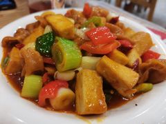 -江城燕子大排档(江汉路步行街店)