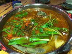 -老凯俚酸汤鱼(鸿通城店)