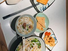 -鑫花溪牛肉米粉(凤凰街创始总店)