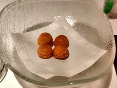 帕玛森芝士泡芙球-Le Comptoir de Pierre Gagnaire