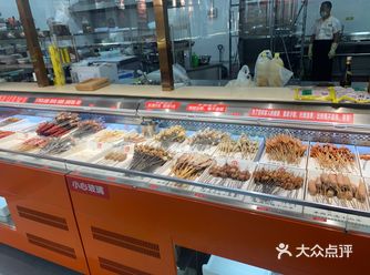佛山街南头新开自助烤串店，明档现切肉，生串自己烤