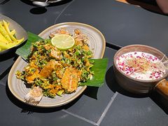 洱海手撕海鲈鱼-Ameigo梅果·云贵川bistro(长宁来福士店)