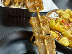 -许哥东北烧烤·铁丳烤串·宫后夹肉(繁花中心店)