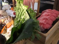 -湊湊火锅·茶憩(杭州湖滨银泰in77店)