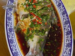葱油鳊鱼-芦茨金富饭庄·25年老字号·专做稻草鸡