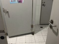 -常熟路(地铁站)