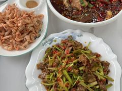 -回头客餐厅·家的味道农家菜·虹鳟鱼·铁锅炖(雁栖湖店)