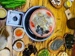 -阿婆情腊排骨火锅(金虹路店)