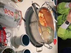 -左庭右院鲜牛肉火锅(浦江欢乐颂店)