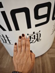 -进巍美甲美睫店