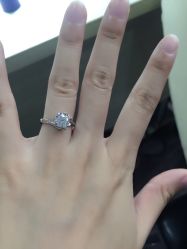 -威德钻石-克拉钻大本营(南京东路店)