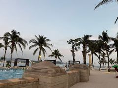 -JW万豪厨房餐厅·滨海草坪烧烤·海鲜·海景(三亚绿发山海天JW万豪酒店)