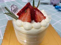 草莓雪顶-吉川堂·日式甜点专门店(正佳广场店)