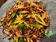 -经典老菜坊·开封灌汤包(火车站店)