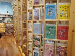 -猫的天空之城概念书店(杭州南宋御街店)