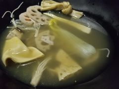 -万记麻辣烫国展总店