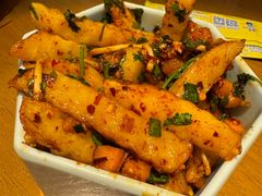 -包整·丝娃娃(一览甲秀楼风景店)