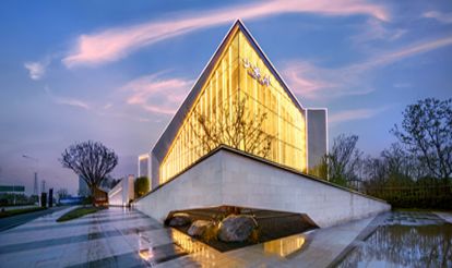 绿都地产少荃府营销中心