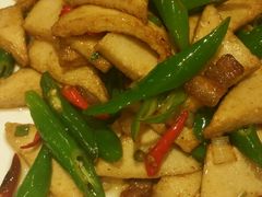 尖椒千页豆腐-胖太太四川麻辣排骨串(镇江路分店)