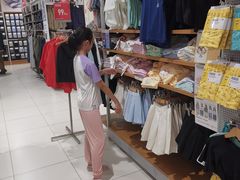 -优衣库(上海正大广场店)