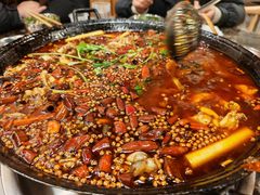 -鸿顺老铁锅美蛙鱼府(解放碑店)