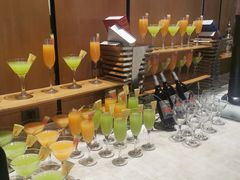 -飨食汇全日制餐厅·昆山皇冠假日酒店(九方店)