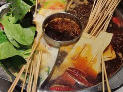-佰人王串串香火锅(洋珠巷店)