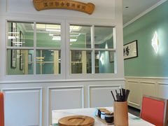 大堂-新世界·过桥米线宴
