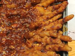 火辣鸡爪-恩你小木屋米酒店(莱山店)