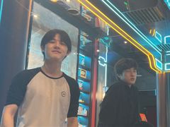 -屋有岛沉浸游戏旗舰店(中山公园店)